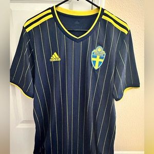 Adidas Sweden Men’s National Soccer Team Jersey SZ L